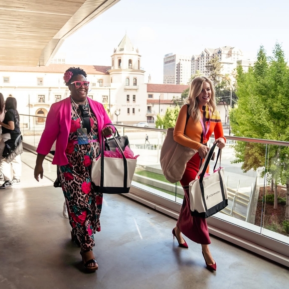 POSHFEST SPEAKER*MENTOR*BOSS - Picture 7 of 15